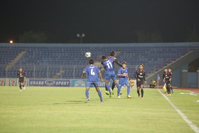 阿尔瓦雷斯谈欧冠争议点球：我看了一千次，如果.